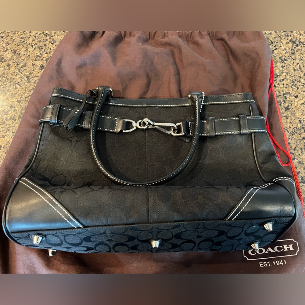 Authentic Coach Shoulder bag